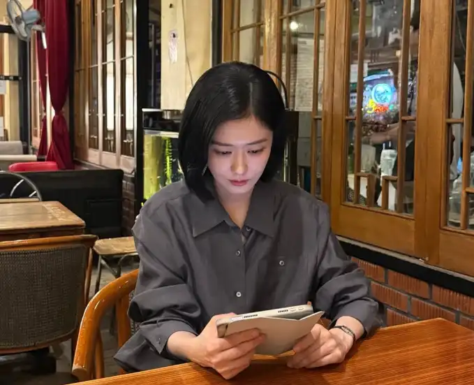 張娜拉45歲近況照曝光!短髮素雅仍凍齡 零皺紋童顏讓網友驚呼 張娜拉45歲近況照曝光!短髮素雅仍凍齡 零皺紋童顏讓網友驚呼