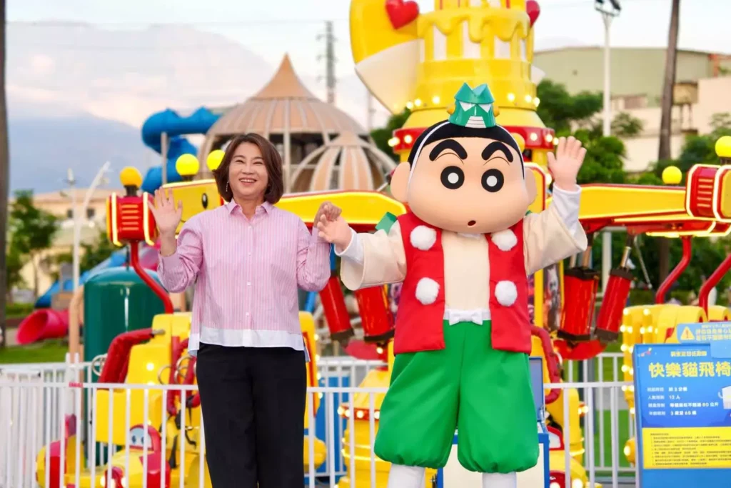 屏東夏日狂歡祭開跑！蠟筆小新巨型裝置萌翻　巧虎音樂劇揭開暑假序幕