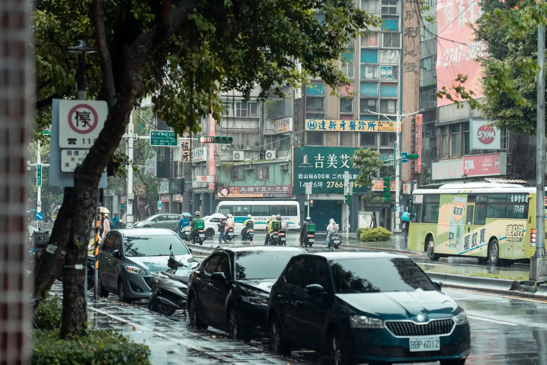 大低壓帶接續西南風全台降雨機會升高中南部防大雨